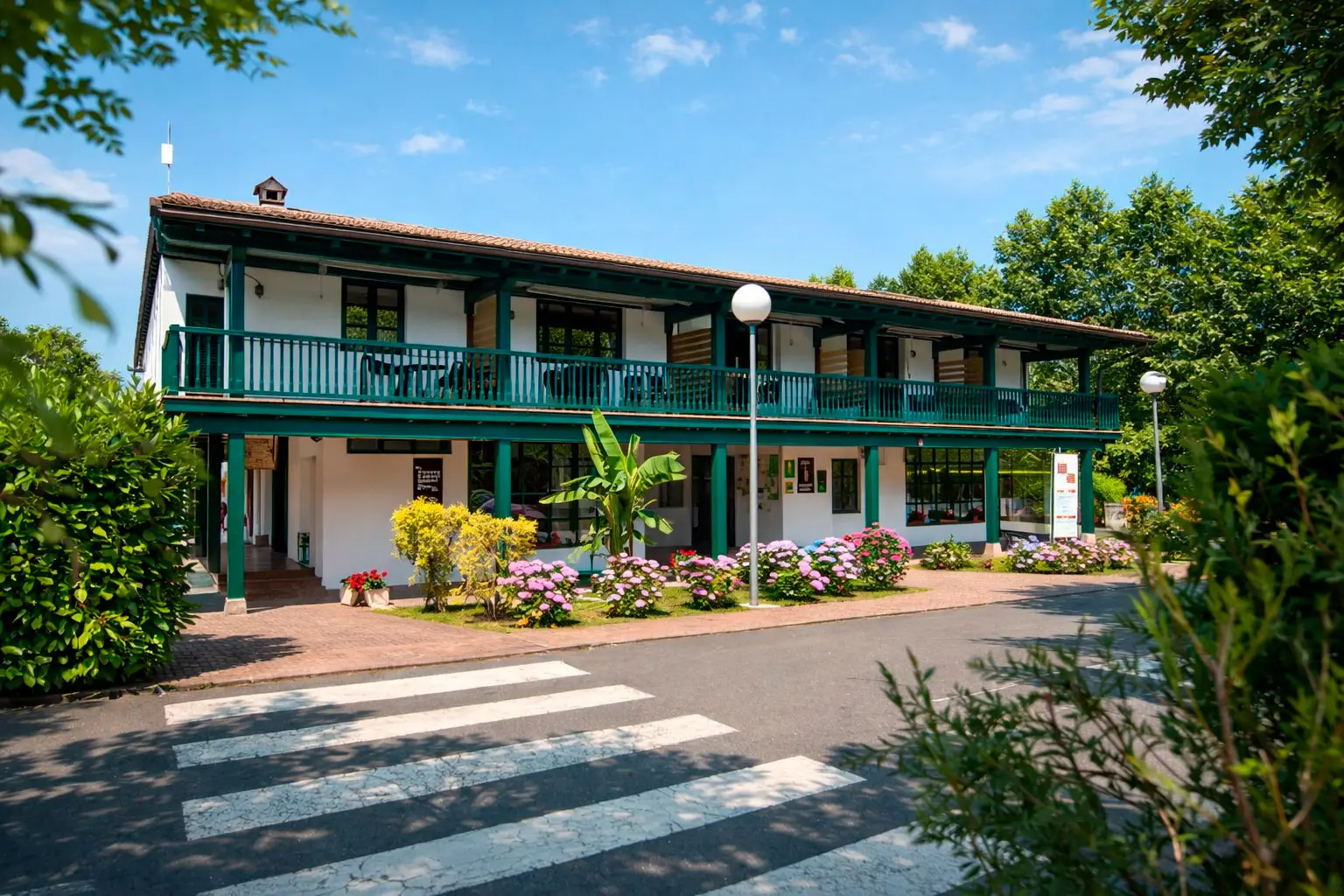 Exterior de los alojamientos familiares