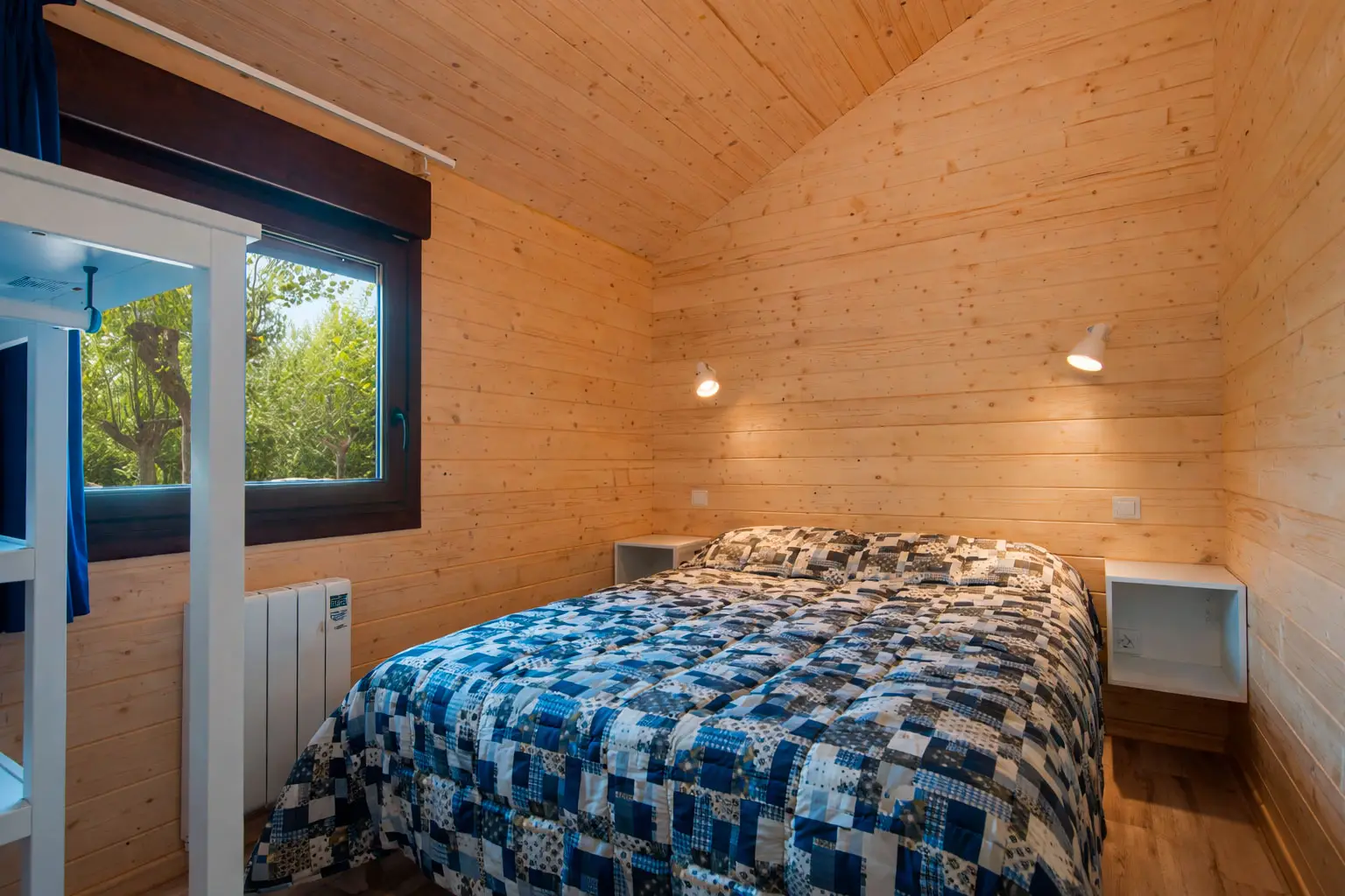 Bungalow Premium habitación doble con cama matrimonio